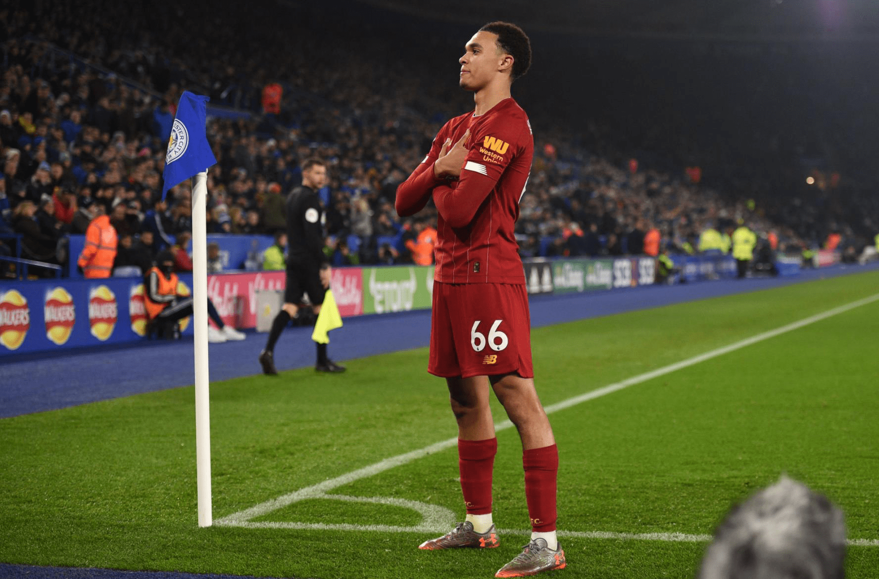 包含赛后利物浦调整名单以备NBA常规赛，队长鼓劲环节打磨，目标明确，训练强度明显提升的词条