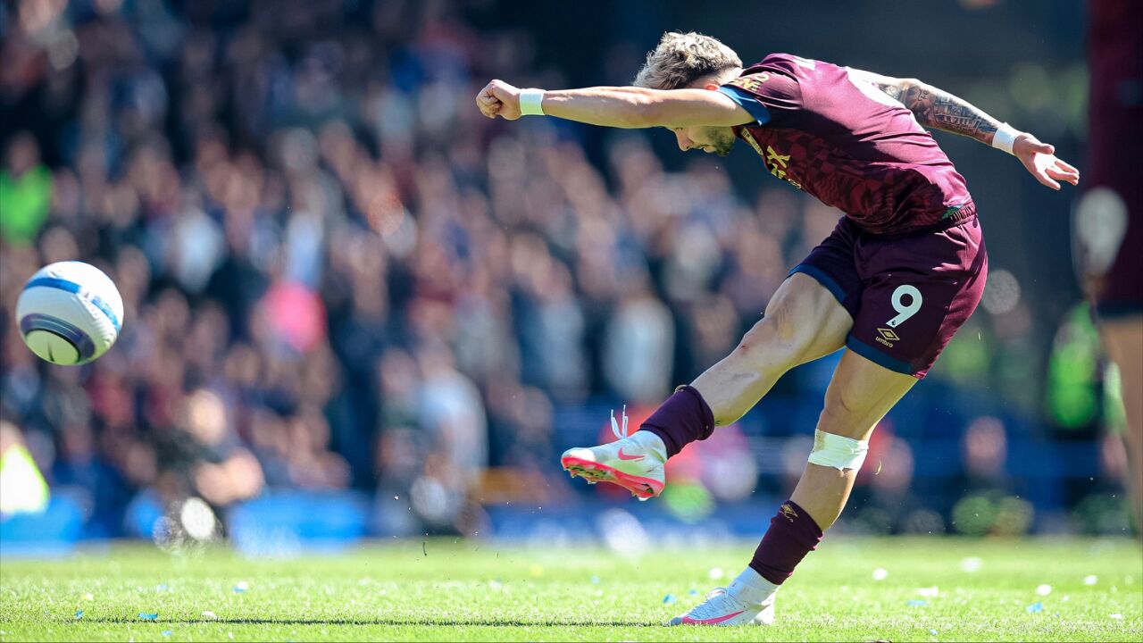 转折点！阿森纳复出首秀；亚冠集结日攻防权衡；震撼外界；赛程密集仍需轮换的简单介绍-米兰app下载页