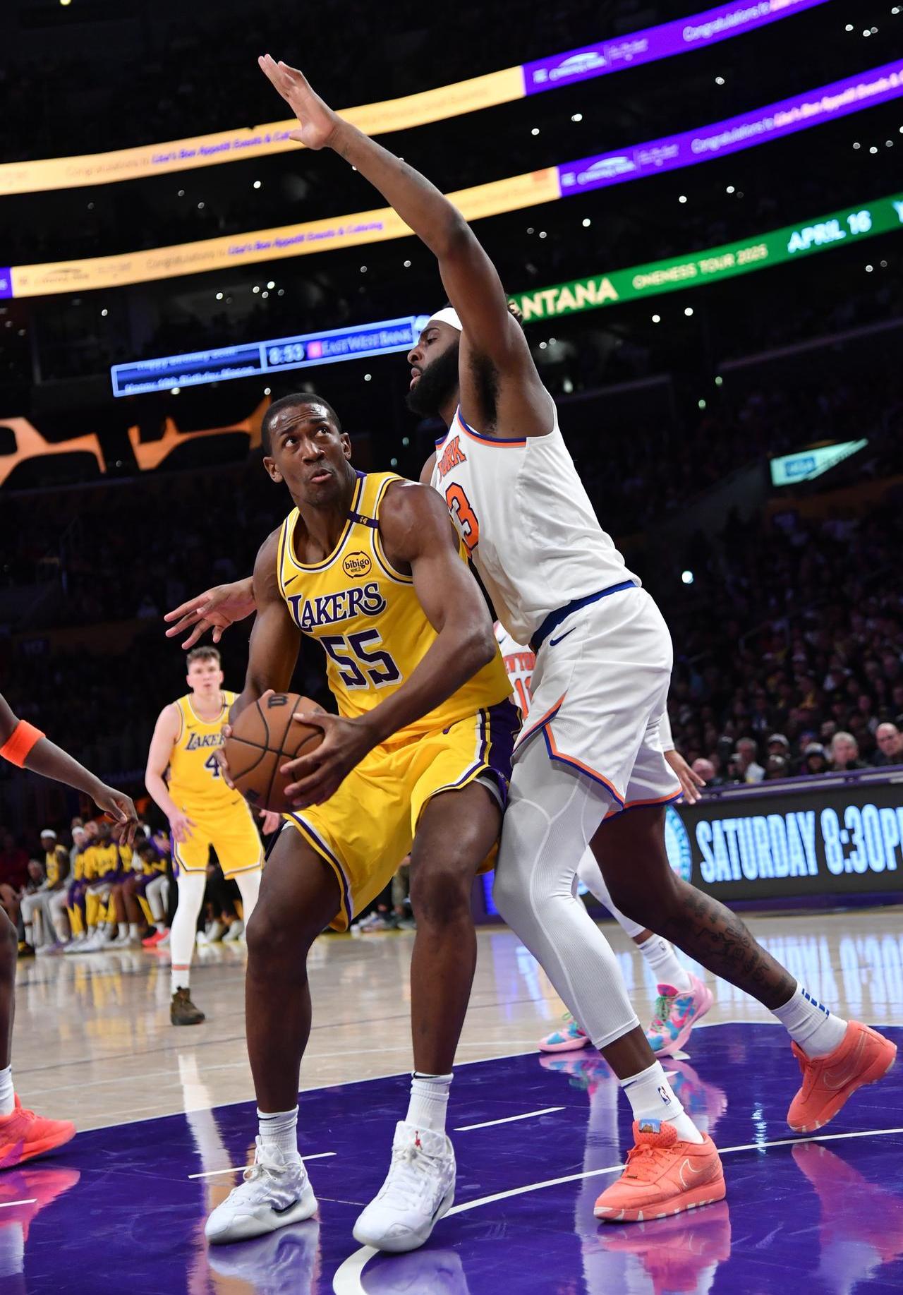 包含清晨体能课后，尼斯外线爆发备战NBA常规赛，气氛紧张，轮换策略成焦点的词条-米兰体育下载