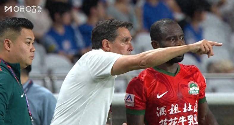 关于浙江稠州训练开放日，今晨止住颓势引欢呼，葡超在即，年轻球员得到机会的信息-米兰体育下载